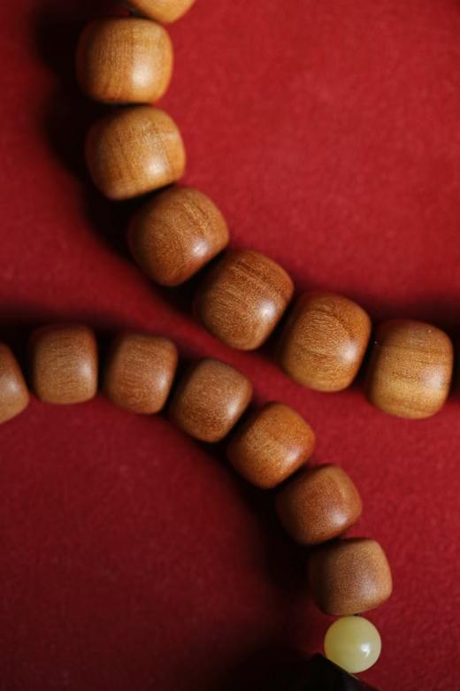 佳琰° 老山檀香原创情侣款手串 商品图4