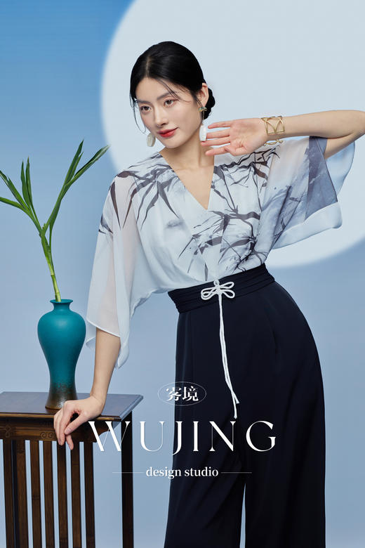 3205134 晚风听竹 进口蜂窝缎/韩国进口水晶乔其纱连体裤 雾境 商品图5