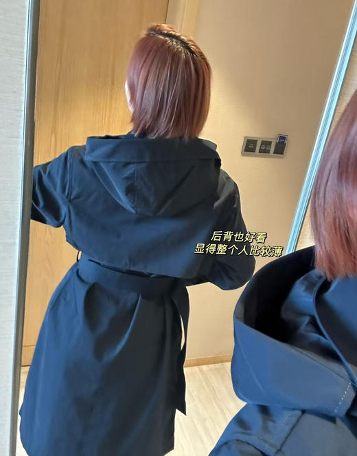 原单正品艾高长款女士风衣，防水面料，日常下点小雨啥的都没问题哈！ 帽子可拆卸的，日常穿，休闲穿，商务也可以，版型超级好看的~
尺码 S M L 商品图10