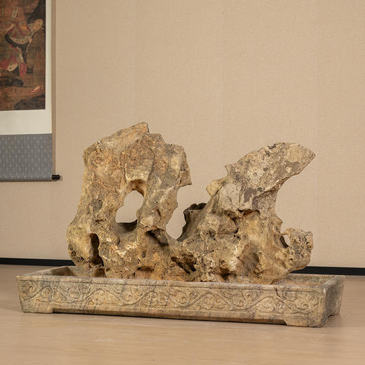 清 太湖石赏石及汉白玉卷草纹石盆 商品图4