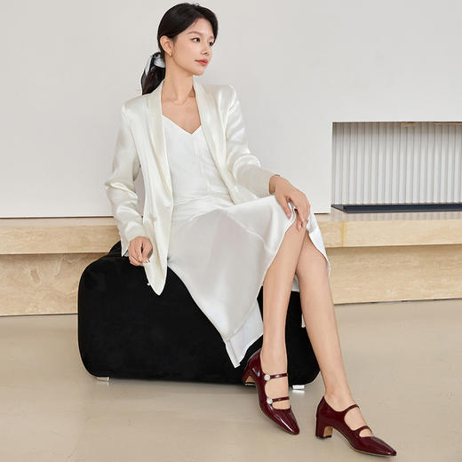 德芙琳2025春款高跟浅口小皮鞋女单鞋KD6221 商品图3