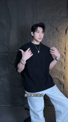 T20夏季高级感新款美式破洞格子纯色圆领短袖T恤痞帅百搭潮流上衣