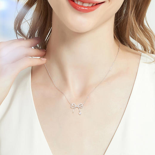 周六福S925银蝶影项链ZLFJ061324★ 商品图9