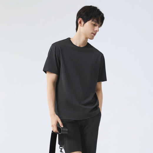 【罗马布/满身印花】柒牌短袖T恤男夏季新款字母满印休闲圆领上衣128T70400 商品图1