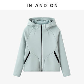 55018   IN AND ON 轻量漫氧 加绒空气层带帽拉链卫衣外套