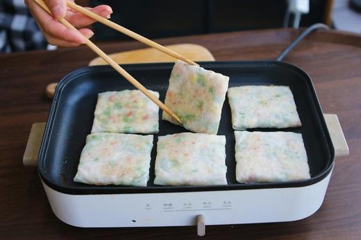 江浙特色小吃【山子家五彩腊肠和乌米豇豆饼】外酥里糯快手早餐速食江苏常州特色地道小吃，老底子的味道，配料干净，0添加，老人小孩都可以放心食用的健康早点。经典五彩腊肠和乌米豇豆饼两种口味可选 商品图10