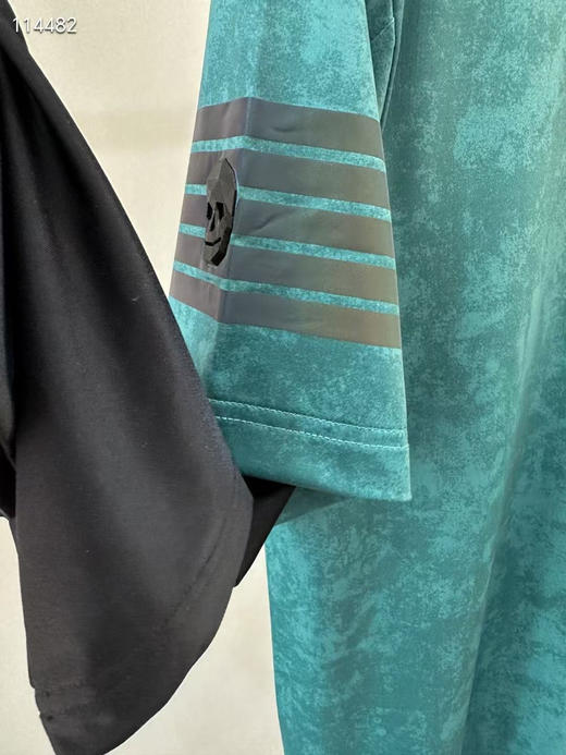 出口韩国原单 AMAZINGCRE新款男士防晒高尔夫短袖体恤
🔴爆款男装，翻领防晒长袖
🔴显瘦百搭款💯
蓝色：L，XL，XXL
黑色，卡其：M，L，XL，XXL 商品图2