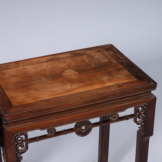 清 红木拱璧纹拦水线香几（一对） 商品图3