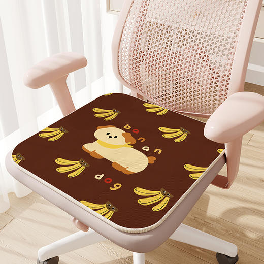 夏季【凉爽冰丝坐垫】办公室学生电脑椅坐垫 卡通风凉爽透气家用沙发垫   商品图6