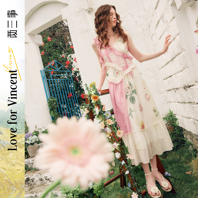 两三事梵高文艺 花屿捕梦 2025夏季新款拼布印花荷叶边吊带连衣裙