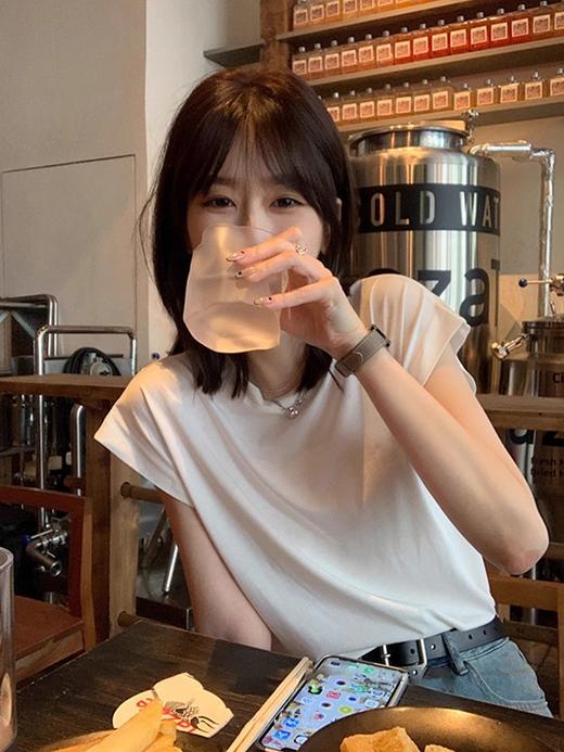 （79元3件 设满减）飞飞袖T恤 | 短袖T恤女夏休闲基础款 显瘦简约宽松百搭上衣【有书私享】 商品图1