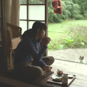  爆卖300万册！成年人在这本小众读物里，找回了「深度快乐」 