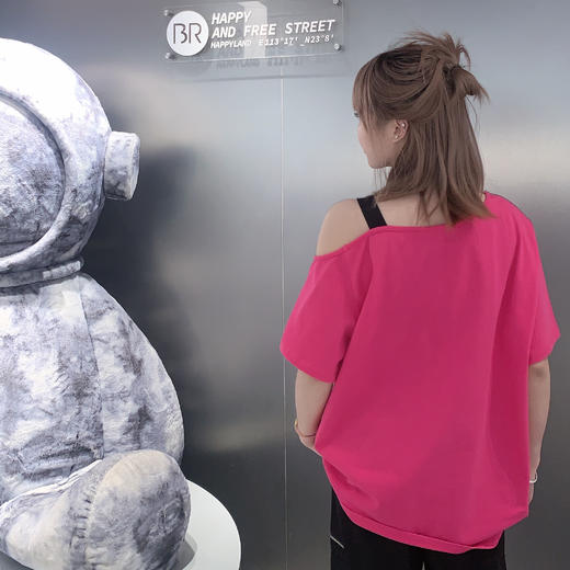 MZ吊带露肩蝴蝶图案短袖T恤（红）夏季152020010321 商品图2