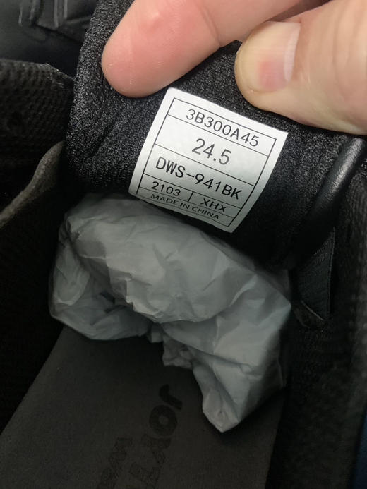 外贸日本，正品迪桑特女款超轻休闲鞋，进口PU材质。无原盒
尺码235 240 245 250
部分无原鞋垫 商品图5