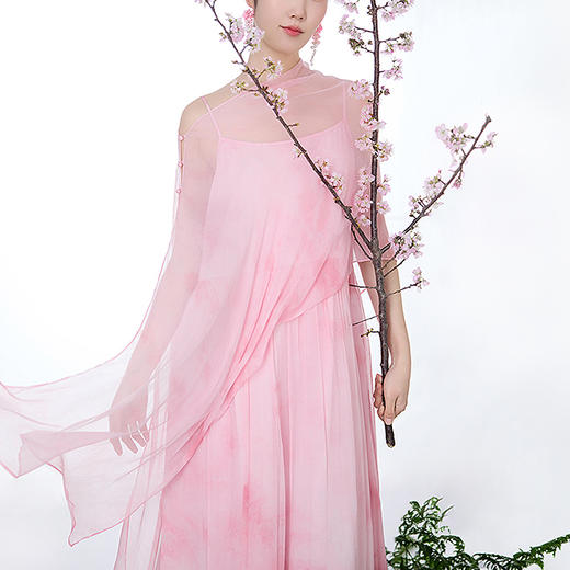 【林栖设计小店】【现货】桑蚕丝披肩粉色栀子黄云染百搭气质2025春夏新品空调衫围巾女X2931178B 商品图0