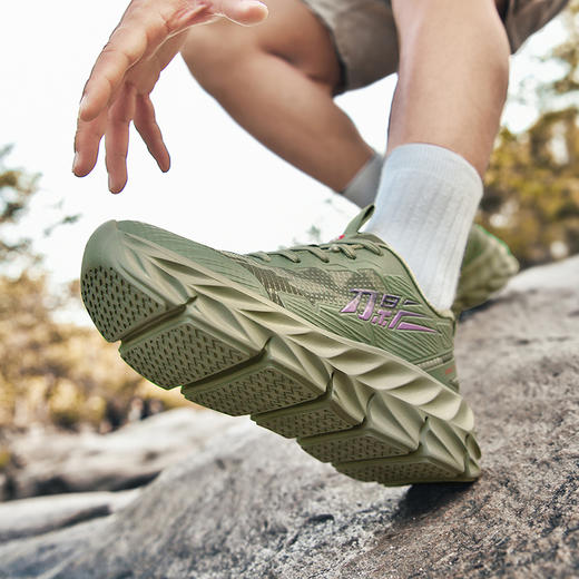 瑞士军工男女鞋户外防滑减震运动鞋徒步耐磨休闲鞋跑步鞋 商品图9