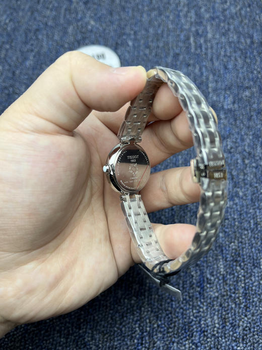 亲民版 天梭新款嘉丽系列"小美人" 女士石英腕表 整体非常简洁 贝母面 商品图5