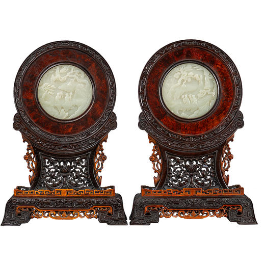 清 红木及黄杨木镶瘿木嵌玉雕山水人物圆形插屏（一对） 商品图5