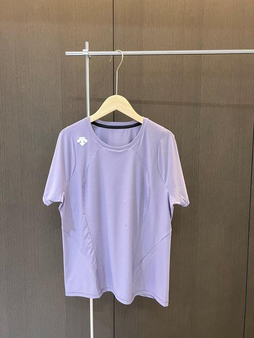 点此购买 迪桑特夏季热压边女士半袖T恤 ggd 313538 商品图2