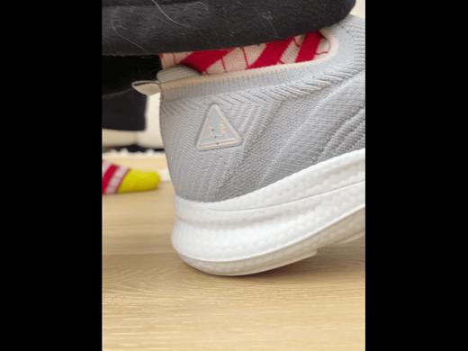 附实拍~健步如飞🏃自穿、送长辈都很赞~【意大利凯撒KAISER新款情侣飞织鞋】透气不闷脚，软底软面！性价比封神👑运动/日常/通勤都好穿~✅超轻盈🍃男女同款❗免系带、鞋带款可选！不挑脚型！ 商品图3