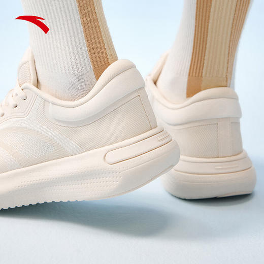 安踏悦步丨舒适减震运动鞋女2025夏季新款百搭通勤训练鞋122527753 商品图3