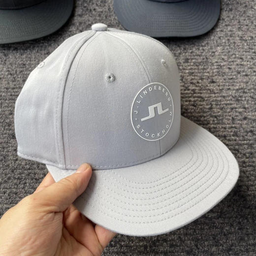 正品林德伯格高尔夫帽，春夏款，头围可调。
四个色各几顶 商品图2