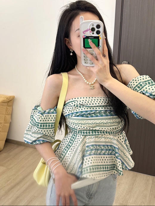 贸易公司渠道出口韩国订单香*奈*儿复古双C 珍珠项链  女款

配纯黑色包装盒。 商品图12