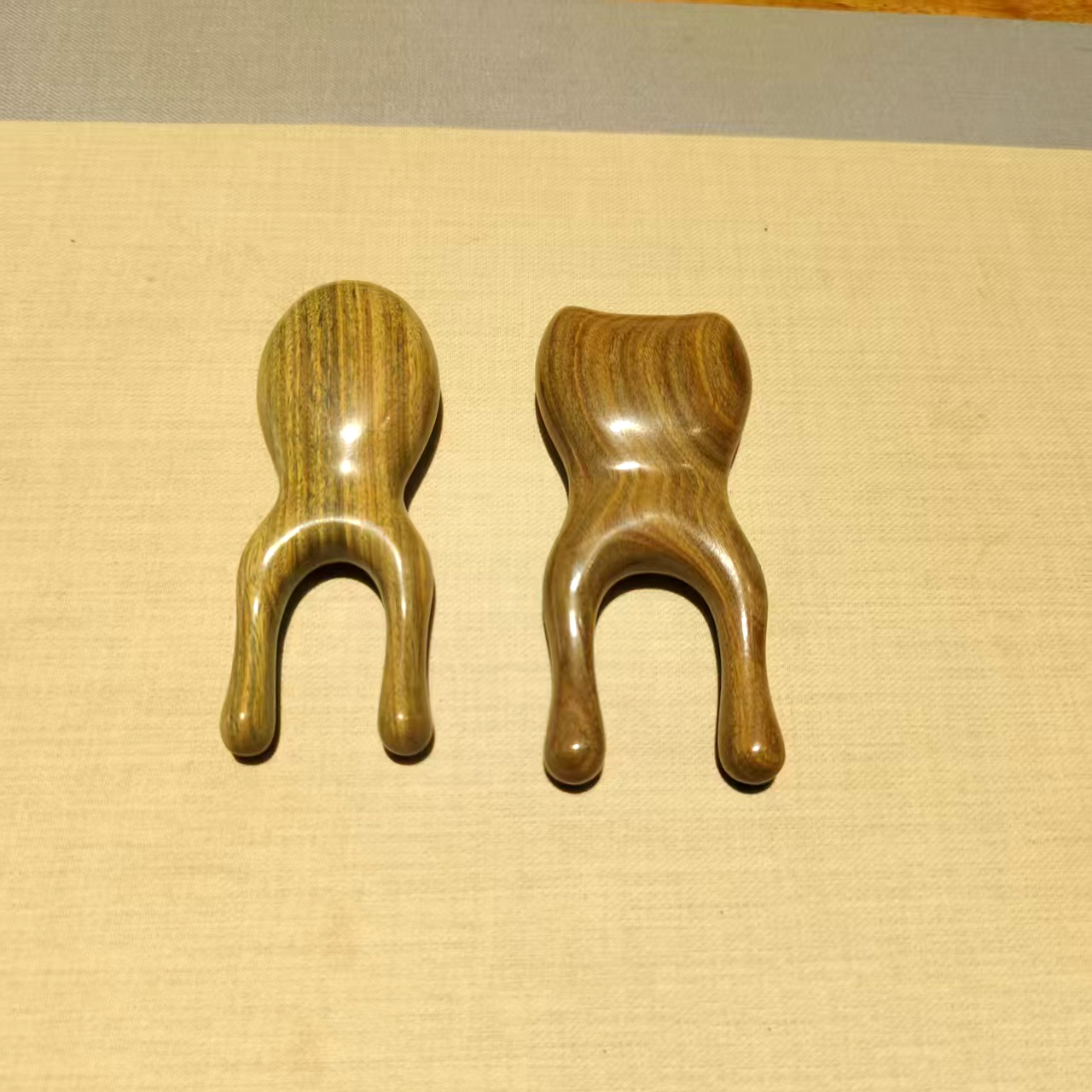 绿檀青蛙°鼻刮经络按摩器（款式随机）