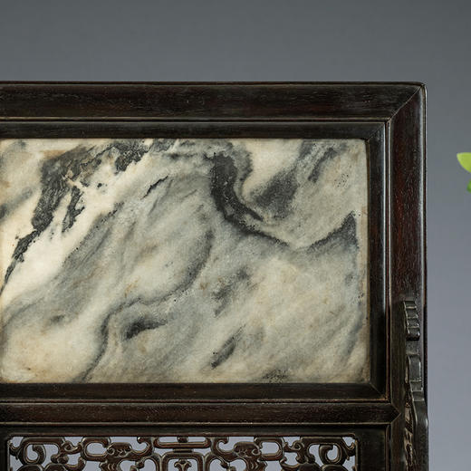 清中期 紫檀嵌云石透雕螭龙捧寿座屏 商品图2