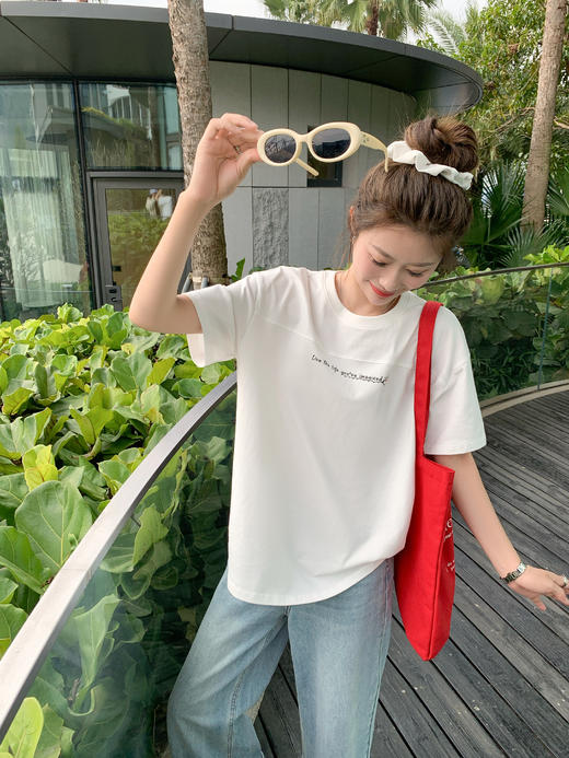 <曾小咸推荐>新品现货秒杀！卖完下架不再补 ！微信粉丝打折价！！白色字母印花短袖 日常119.99/件 立减50 秒杀69.99/件！！ 商品图5