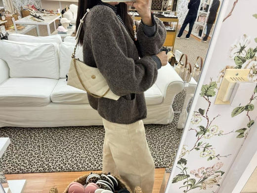 ¥1499🇺🇸TB willa系列腋下包🔥高高级鱼子酱皮质，设计成了麻将包的样子，上身超级好看。两根肩带，一根链条式一根是可调节短皮带式！尺寸28*15*7cm 商品图3