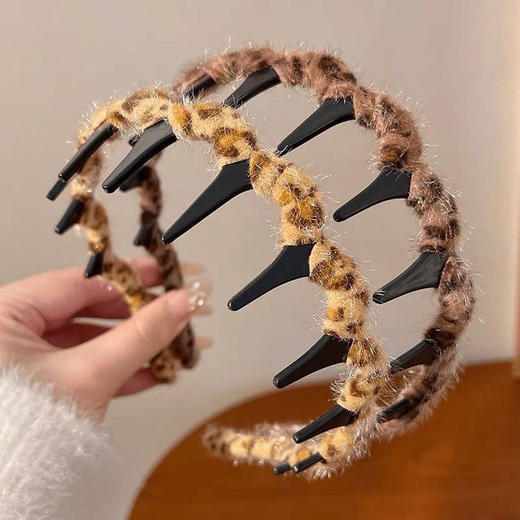 【醒粉福利7.9元3个】【豹纹波浪发箍】固定碎发！这个大波浪发箍真的是细软塌扁塌头的救星 商品图6