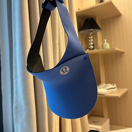 原单正品 Lululemon亲子运动遮阳帽，全新露露家研发的四面弹防晒面料，只有1颗鸡蛋的重量，超轻超软！防晒UPF50+，有效阻隔95%紫外线，亲子款。外网售价38美刀！！！ 商品图12