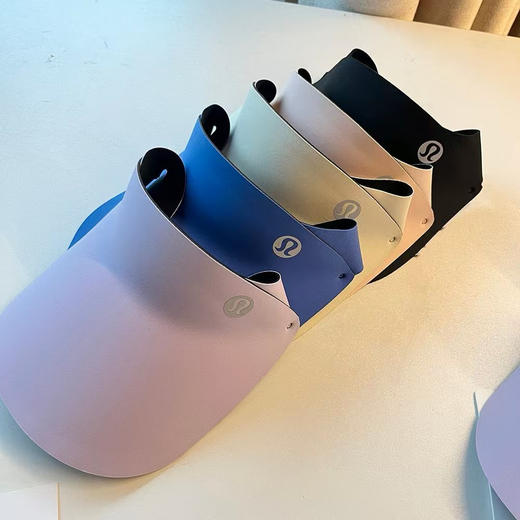 原单正品 Lululemon亲子运动遮阳帽，全新露露家研发的四面弹防晒面料，只有1颗鸡蛋的重量，超轻超软！防晒UPF50+，有效阻隔95%紫外线，亲子款。外网售价38美刀！！！ 商品图4