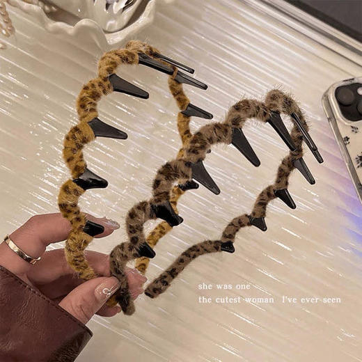 【醒粉福利7.9元3个】【豹纹波浪发箍】固定碎发！这个大波浪发箍真的是细软塌扁塌头的救星 商品图3