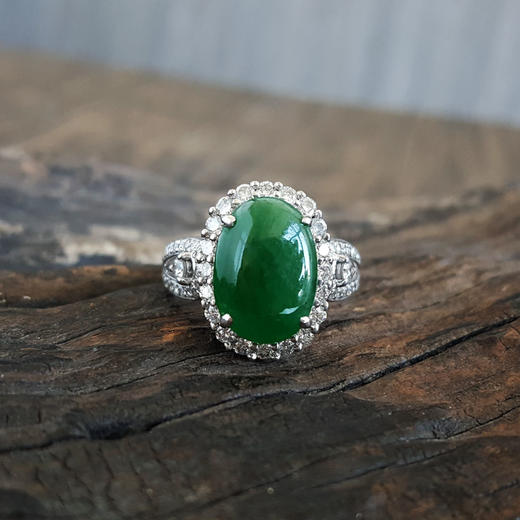 【天然正品】AU750白金豪镶钻镶天然冰种满绿蛋面翡翠戒指240325NJM10 现售价：7380 商品图4