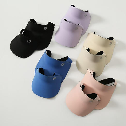 原单正品 Lululemon亲子运动遮阳帽，全新露露家研发的四面弹防晒面料，只有1颗鸡蛋的重量，超轻超软！防晒UPF50+，有效阻隔95%紫外线，亲子款。外网售价38美刀！！！ 商品图1