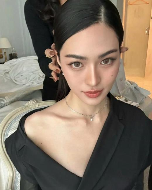 DIOR迪奥饰以CD标志珍珠吊坠金属项链（XJ） 商品图3