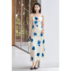 米思阳2025夏季新款温柔淑女风吊带裙设计感气质绝美度假裙子2155