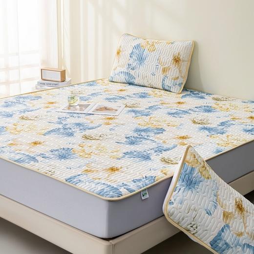 【舒适清凉】0.6厚乳胶凉席 套装 带2只枕套 商品图0