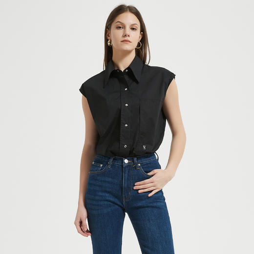 【2件9折】【Petit Bari】(多色)茧型刺绣宽松无袖衬衫 褶皱显瘦 网球穿搭 商品图0