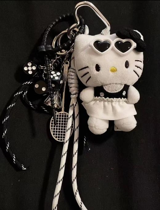分镜头Hello Kitty挂件少女心爆棚的时尚 各种包包的最佳拍档 商品图2