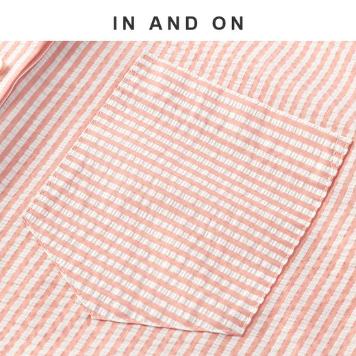 IN AND ON 初见 100%棉盐缩泡泡绉条纹连帽衬衫 55170 商品图4