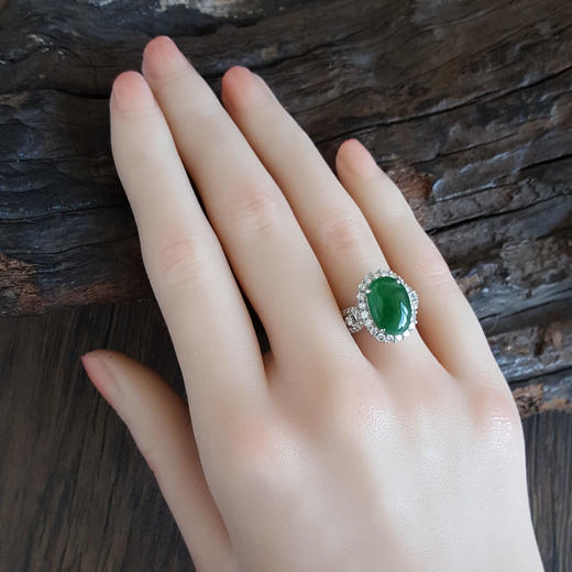 【天然正品】AU750白金豪镶钻镶天然冰种满绿蛋面翡翠戒指240325NJM10 现售价：7380 商品图7