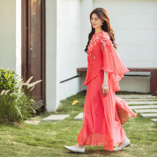 【林栖设计小店】(现货）秀场同款丁香花连衣裙手工多色披肩2025春夏新品两件套女S1953002 商品图1