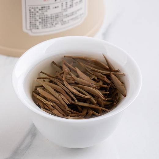 2013年福鼎白毫银针（2两装） 商品图5