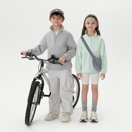 马克珍妮男女童轻盈透气运动外套儿童立领夹克2025春装新款550612 商品图1