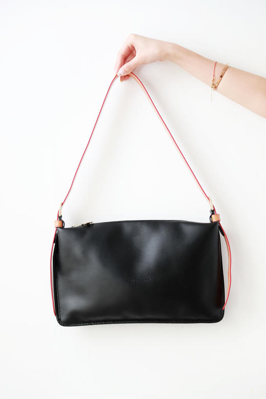 小羊皮单肩包，手感也太赞了吧。内里牛皮革大容量斜挎包C032988 商品图4