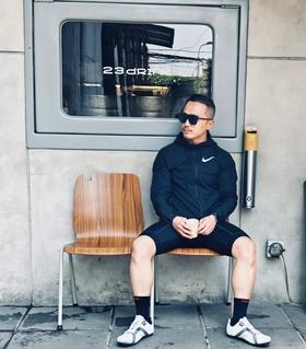 耐克NIKE专柜款轻量化男女同款连帽外套