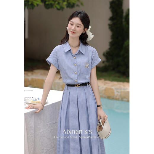 鹿向南「miu系学姐」文艺气质蓝色连衣裙女2025新款夏装显瘦裙子 商品图1